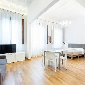 Apartamento Emanuele's House
